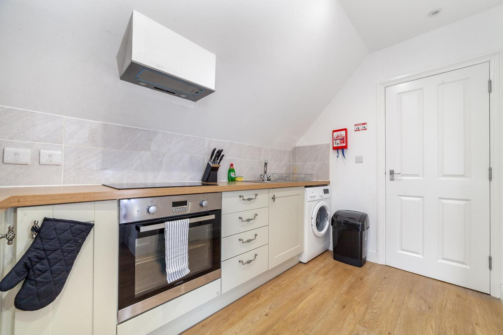 Great 1 Bedroom In Hounslow With Free Parking Abbey Wood ภายนอก รูปภาพ
